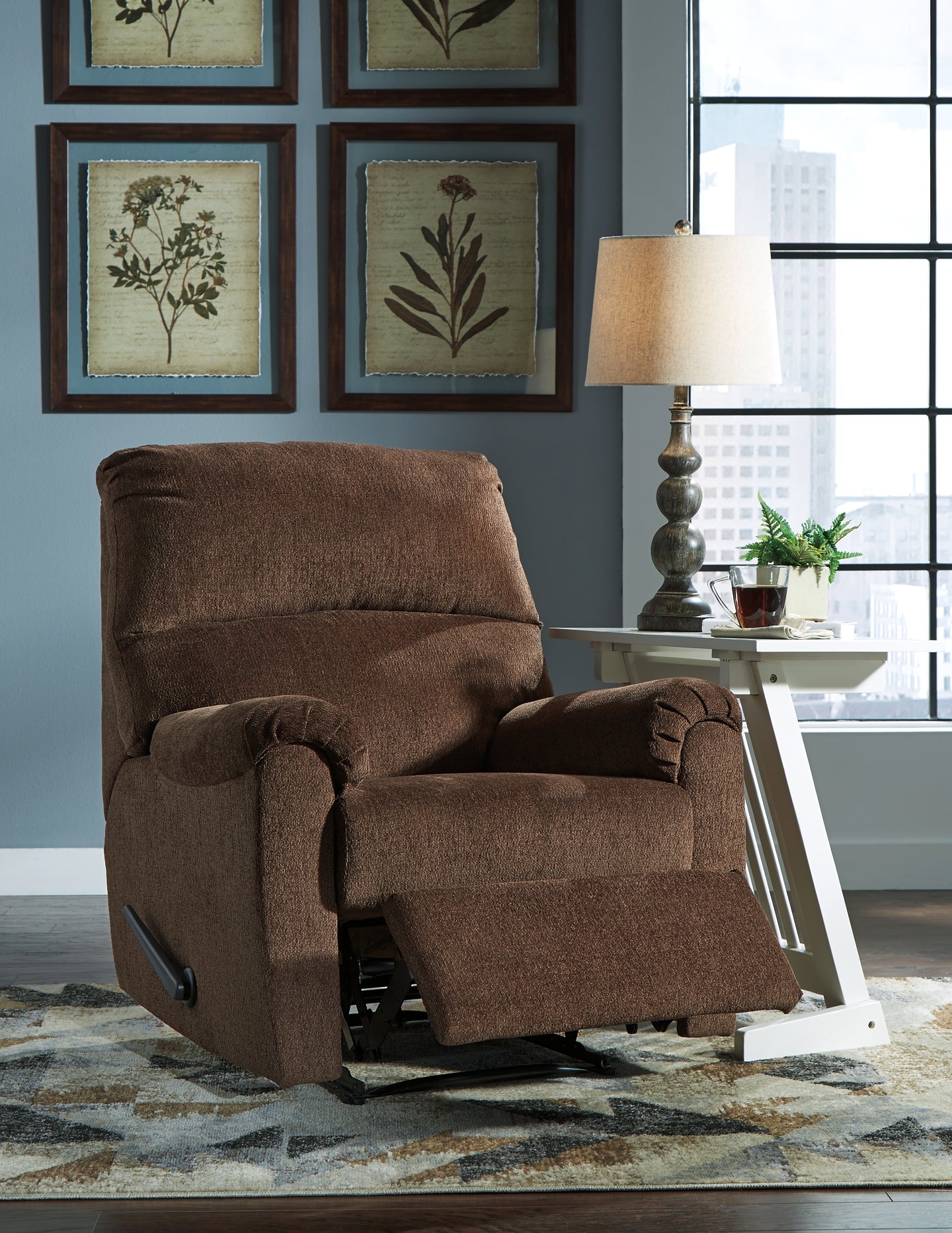 Nerviano Zero Wall Recliner