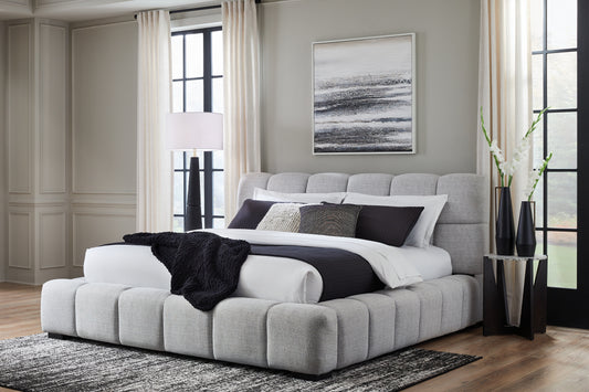 Grendusk  Upholstered Bed