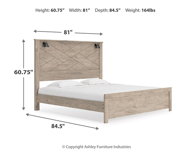 Senniberg King Panel Bed with Mirrored Dresser